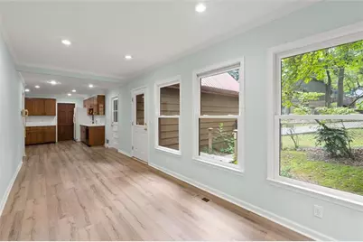 2932 Village Drive, Marietta, GA 30062 - Photo 16