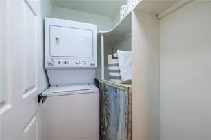 1802 La Dawn Ln NW, Atlanta, GA 30318 - Photo 22
