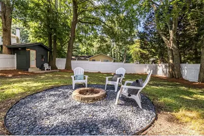 1802 La Dawn Lane NW, Atlanta, GA 30318 - Photo 26
