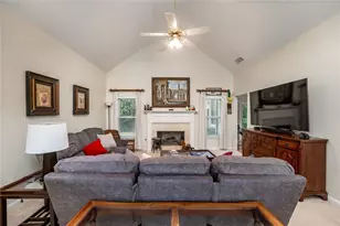207 Holly Chase Ct, Canton, GA 30114 - Photo 8
