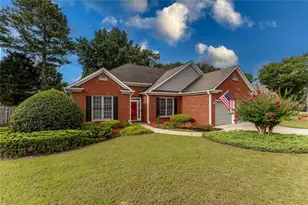 207 Holly Chase Ct, Canton, GA 30114 - Photo 2