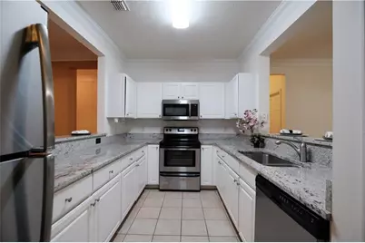 4007 Westchester Ridge NE, Brookhaven, GA 30329 - Photo 2