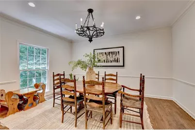 585 Cambridge Way, Sandy Springs, GA 30328 - Photo 16