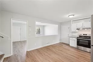 9157 Homewood Dr, Riverdale, GA 30274 - Photo 10