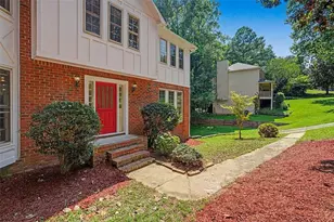 3947 Camrose Pl, Marietta, GA 30062 - Photo 2