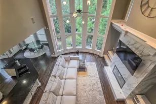8190 Nesbit Ferry Rd, Sandy Springs, GA 30350 - Photo 18