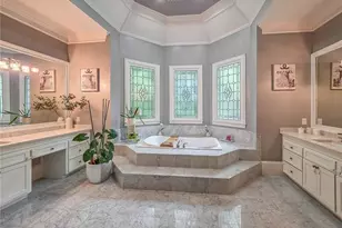 8190 Nesbit Ferry Rd, Sandy Springs, GA 30350 - Photo 24
