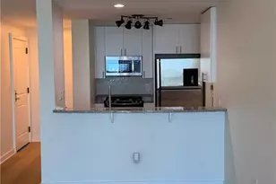 3338 Peachtree Rd NE, Atlanta, GA 30326 - Photo 4