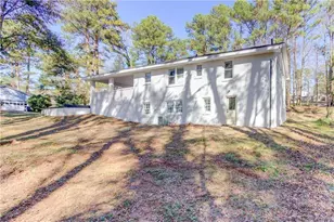 154 Huston Dr, Lawrenceville, GA 30044 - Photo 2