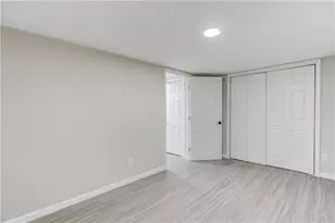 154 Huston Dr, Lawrenceville, GA 30044 - Photo 16