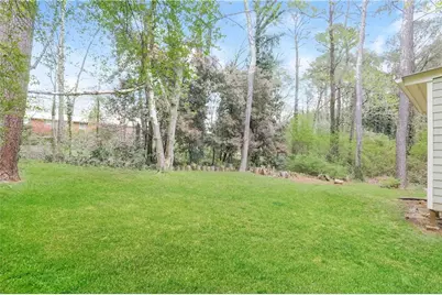 442 Sherwood Oaks Road, Stone Mountain, GA 30087 - Photo 18