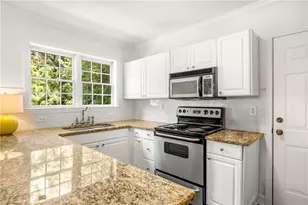 115 Peachtree Memorial Dr NW, Atlanta, GA 30309 - Photo 16