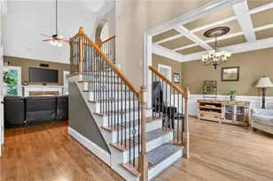 209 Amberleigh Cir, White, GA 30184 - Photo 2