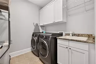 302 Moss Ct, Woodstock, GA 30188 - Photo 18