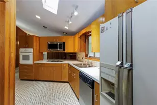 4961 Rebel Trail, Atlanta, GA 30327 - Photo 16