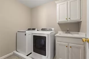 140 Lambdin Ln, Alpharetta, GA 30022 - Photo 18