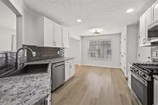 173 Village Trce, Woodstock, GA 30188 - Photo 6