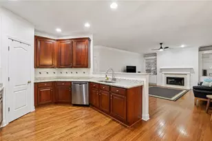 1920 Regency Cove Ct, Atlanta, GA 30341 - Photo 10
