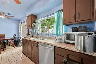 9018 Huntwood Ln, Riverdale, GA 30274 - Photo 10