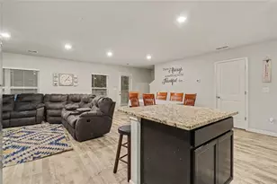 186 Brasch Park Dr, Grantville, GA 30220 - Photo 6
