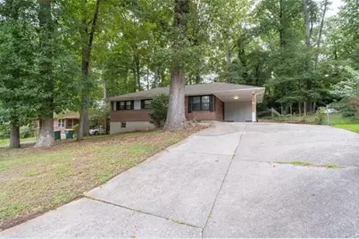 4642 Bartlett Road, Forest Park, GA 30297 - Photo 2