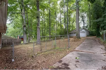 4642 Bartlett Road, Forest Park, GA 30297 - Photo 20