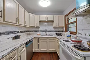 4642 Bartlett Rd, Forest Park, GA 30297 - Photo 10
