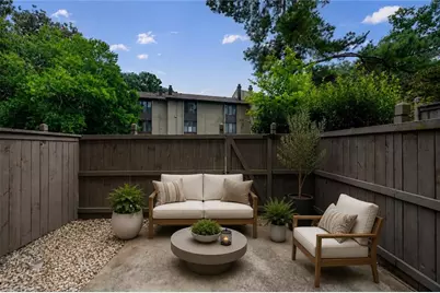 13 Ivy Square NE, Atlanta, GA 30342 - Photo 32