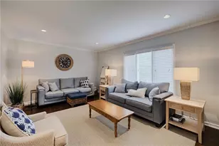 13 Ivy Square Northeast, Atlanta, GA 30342 - Photo 12