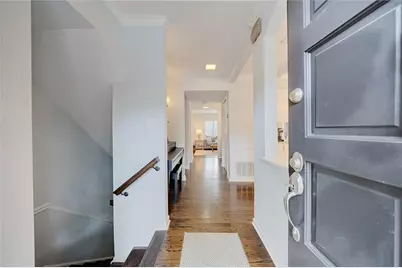 13 Ivy Square NE, Atlanta, GA 30342 - Photo 2