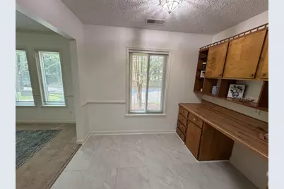 878 Lake Hollow Boulevard, Marietta, GA 30064 - Photo 10