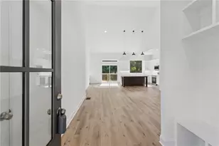2782 Mango Cir NW, Atlanta, GA 30318 - Photo 6