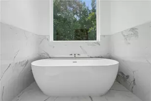 2782 Mango Cir NW, Atlanta, GA 30318 - Photo 20