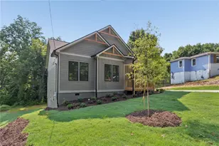 2782 Mango Cir NW, Atlanta, GA 30318 - Photo 1
