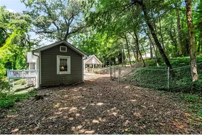 1402 Carter Road, Decatur, GA 30030 - Photo 32
