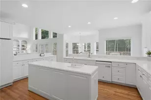 12125 Helleri Hollow, Johns Creek, GA 30005 - Photo 14