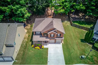 5719 Berkshire Trace, Braselton, GA 30517 - Photo 2