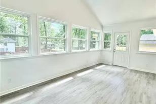 8399 Lake Dr, Snellville, GA 30039 - Photo 10