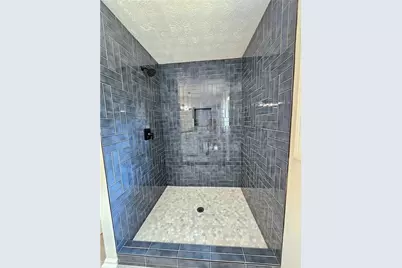 8399 Lake Drive, Snellville, GA 30039 - Photo 18