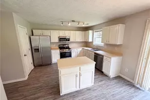 4636 Pine Acre Cir, Buford, GA 30518 - Photo 2