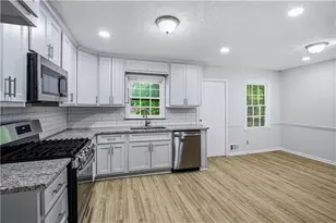 1600 Sugar Plum Dr SW, Conyers, GA 30094 - Photo 8