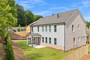 900 Melody Ridge Ln, Buford, GA 30518 - Photo 2