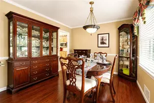1054 Fairfield Dr NE, Marietta, GA 30068 - Photo 14