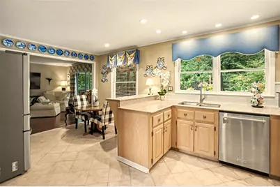 1054 Fairfield Drive NE, Marietta, GA 30068 - Photo 24