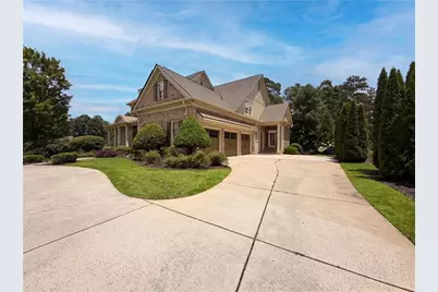 256 Hanson Way, Marietta, GA 30064 - Photo 2
