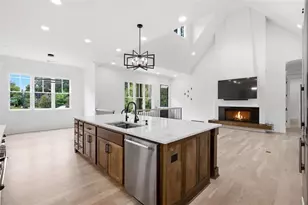 96 Woodstock Rd, Roswell, GA 30075 - Photo 12