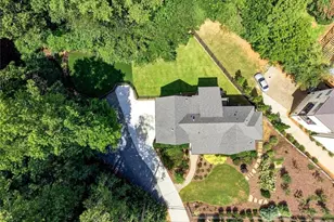96 Woodstock Rd, Roswell, GA 30075 - Photo 48
