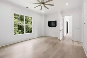96 Woodstock Rd, Roswell, GA 30075 - Photo 20