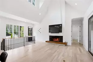 96 Woodstock Rd, Roswell, GA 30075 - Photo 10
