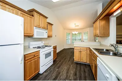 805 Lewis Ridge Circle, Lawrenceville, GA 30045 - Photo 2